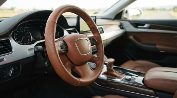 Astuces pour personnaliser vos accessoires en cuir