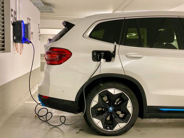 Techno-car : les avantages et inconvénients des voitures électriques