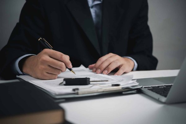 Assurance auto malus : les motifs de résiliation de votre contrat